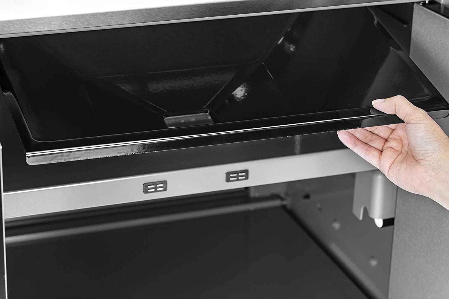 Weber Genesis II E-315 Gas Grill 8 Weber Genesis II E-315 Gas Grill