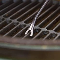 Big Green Egg V-Notch Grid Cleaner Cleaning