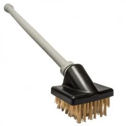 Cleaning GrillGrate Commercial Grade Grill Brush