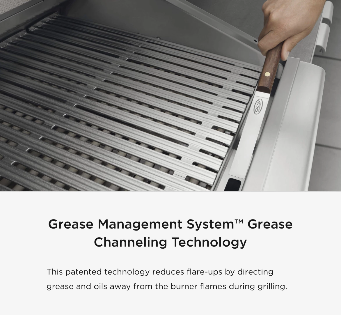 DCS Series 7 Traditional 48-Inch Built-In Gas Grill With Double Side Burner & Rotisserie 7 DCS Series 7 Traditional 48-Inch Built-In Gas Grill With Double Side Burner & Rotisserie